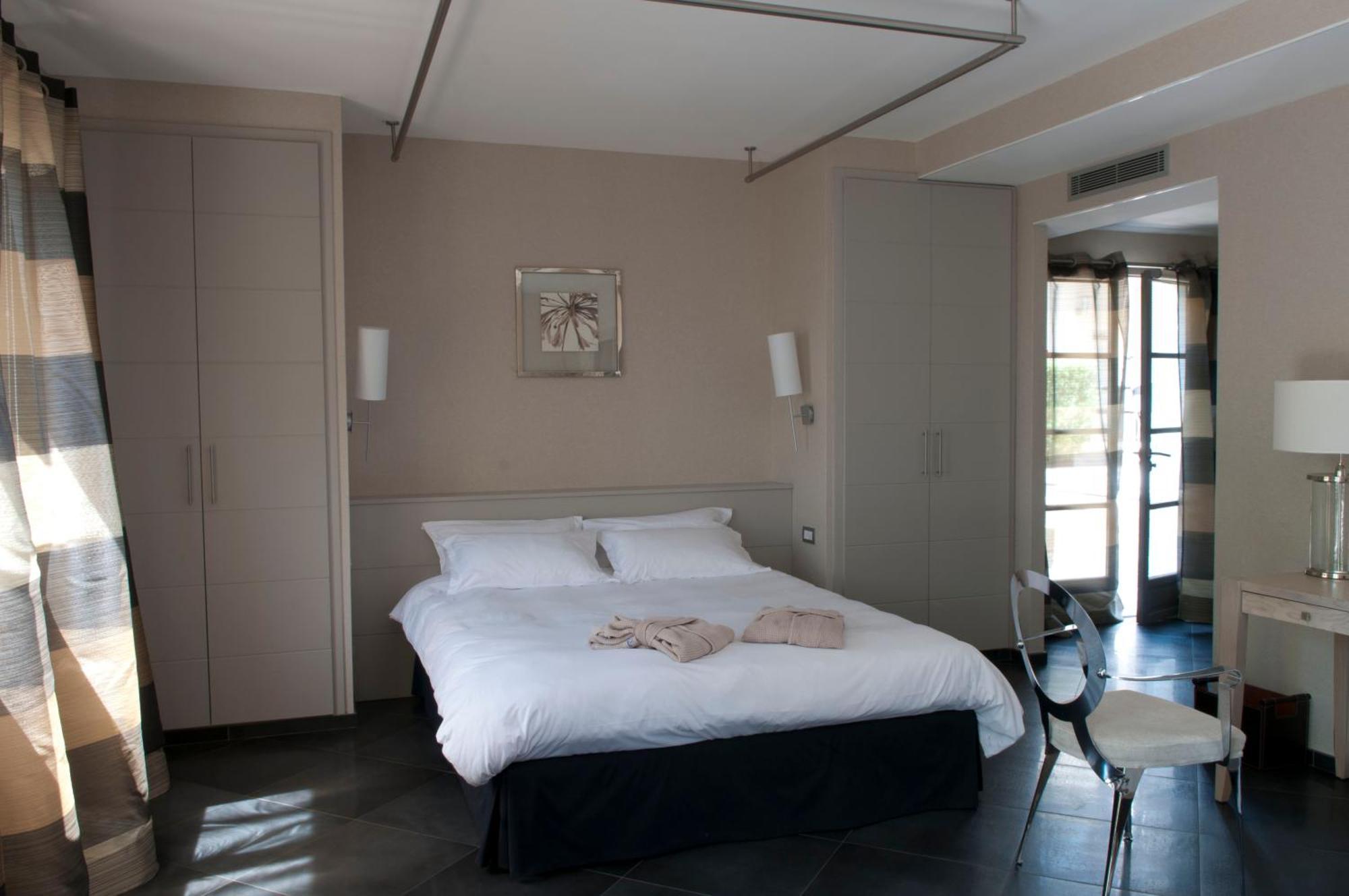 Le Pinarello Hotel Sainte-Lucie de Porto-Vecchio Ngoại thất bức ảnh